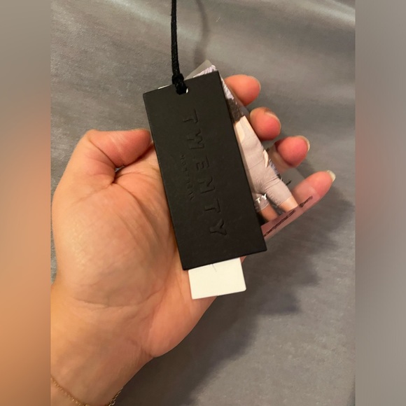 NWT TWENTY MONTREAL GREY CROP TOP ACTIVEWEAR LONG SLEEVE - Picture 5 of 5